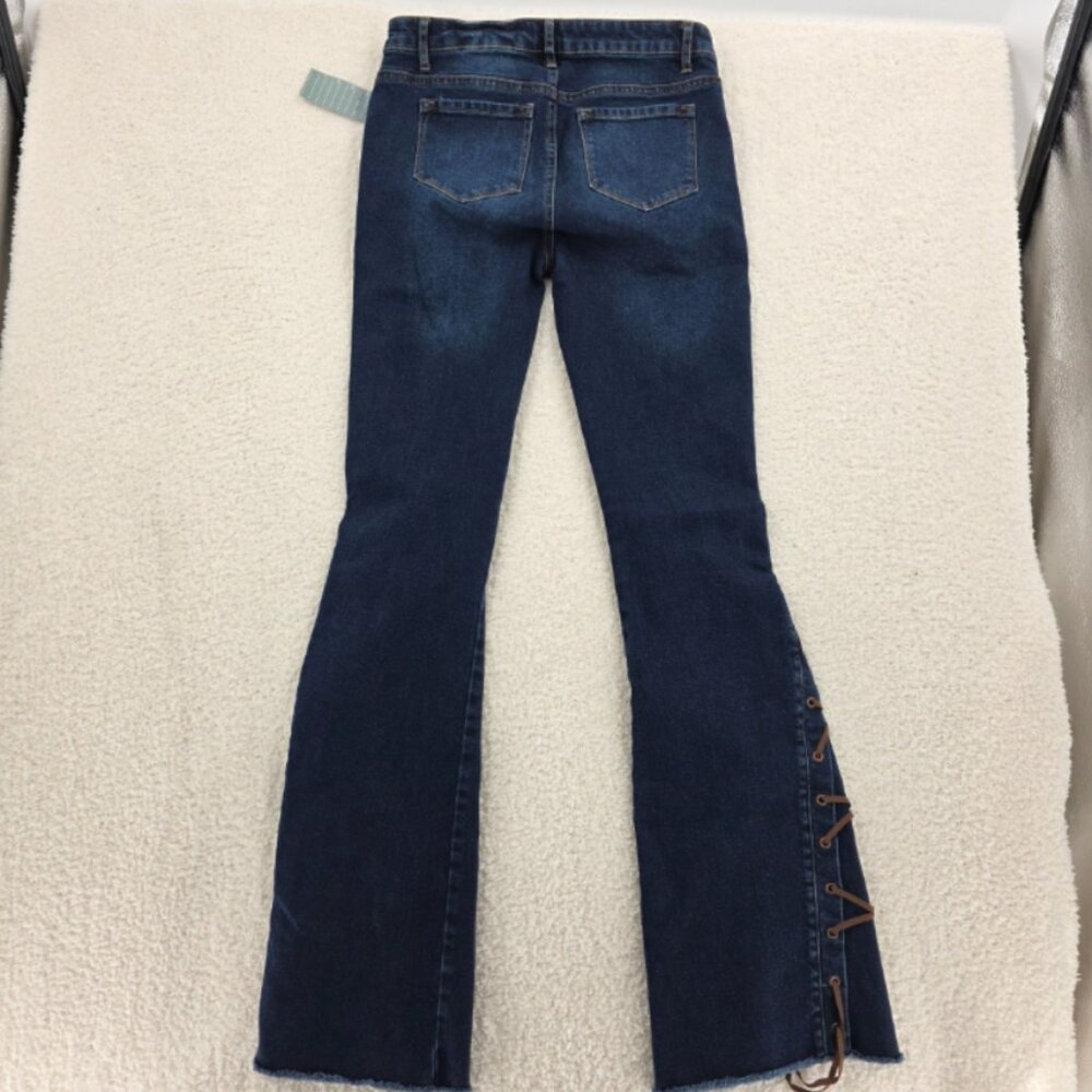 NWT Tractr high-rise flair with lace up gussets - Picture 2 of 9